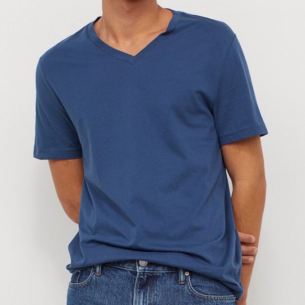 H&M short sleeves Tee. Size: Medium